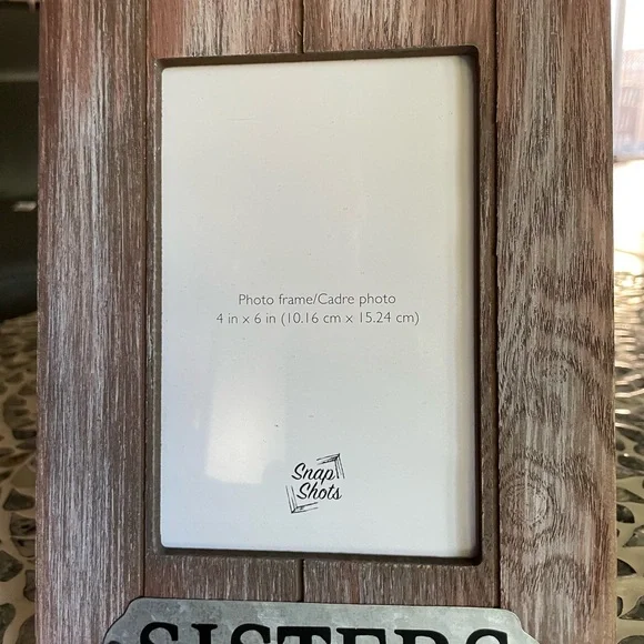 Enesco Rustic Sisters Photo Frame - Picture 6 of 12